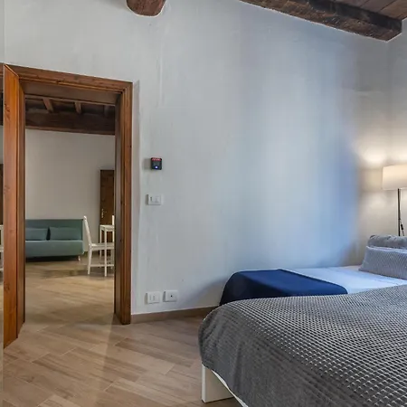 Nel Centro Storico Lovely Appartement Ferrare